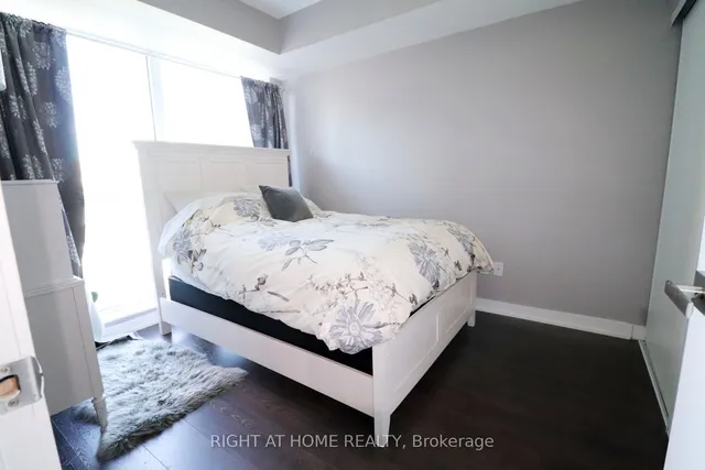 Additional image 20 of 31 Tippet Rd Unit 541