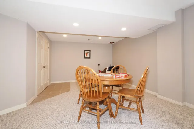 Additional image 31 of 405 Glasgow St Unit 6