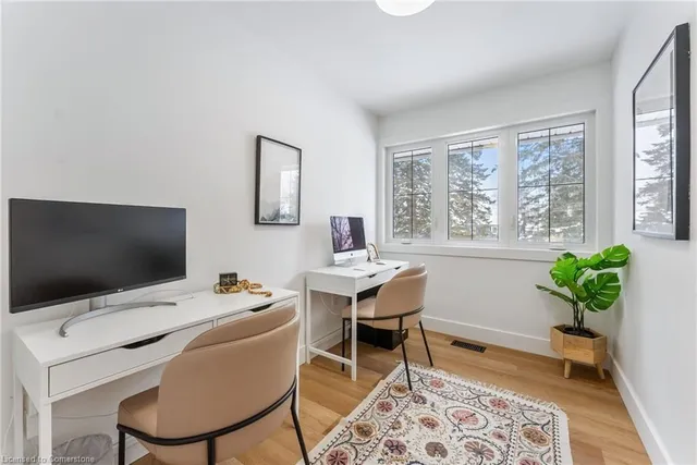 Additional image 18 of 54 Aberdeen Ave