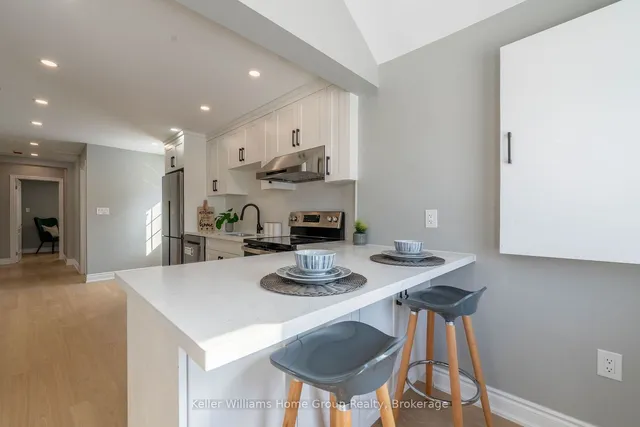 Additional image 11 of 201 Fennell Ave