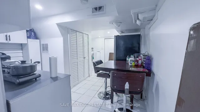 Additional image 20 of 252 Walter Ave