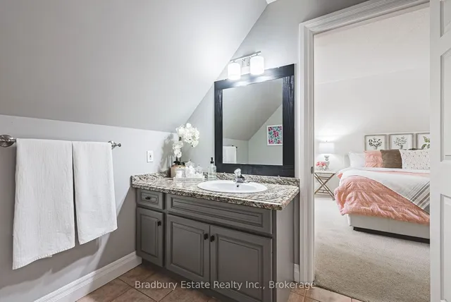 Additional image 27 of 18 Palomino Dr