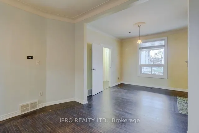 Additional image 21 of 219 Wentworth St