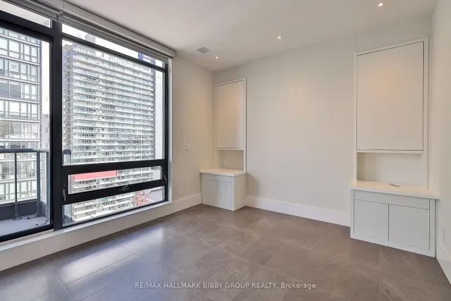 Additional image 18 of 438 King St Unit 2101