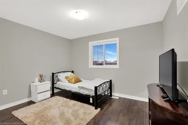 Additional image 19 of 94 Irwin Ave