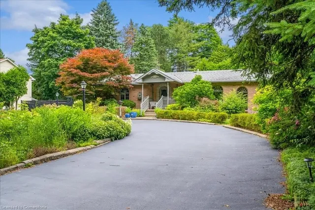 Additional image 2 of 365 Eleanor Pl