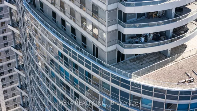 Additional image 14 of 36 Lee Centre Dr Unit PH107