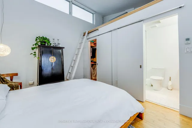 Additional image 38 of 676 Richmond St Unit 208