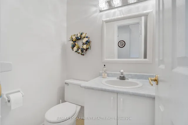 Additional image 20 of 810 Golf Links Rd Unit 32