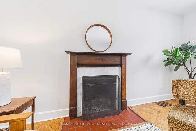 Additional image 8 of 34 Chedoke Ave