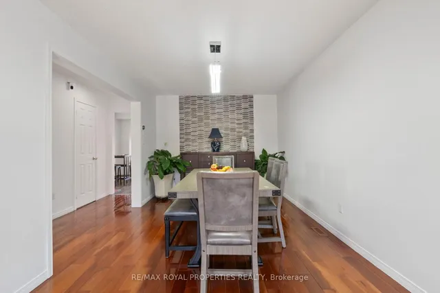 Additional image 5 of 17 Touchstone Dr