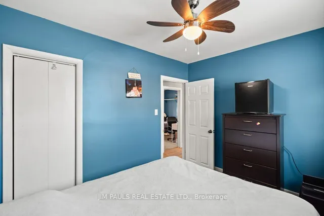 Additional image 22 of 130 West 23rd St