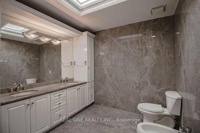 Additional image 20 of 50 Yorkminster Rd