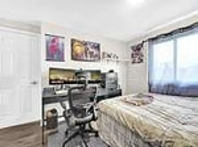 Additional image 7 of 65 Elmvale Ave