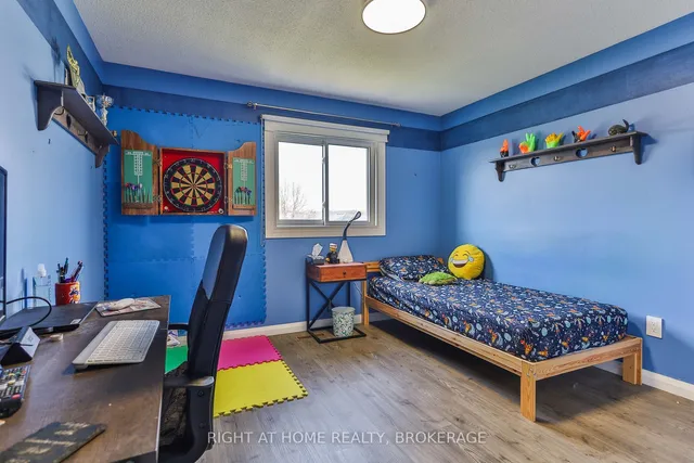 Additional image 23 of 2 Desantis Crt