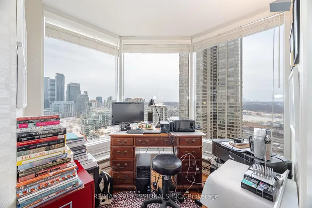 Additional image 20 of 1 Palace Pier Crt Unit 2106