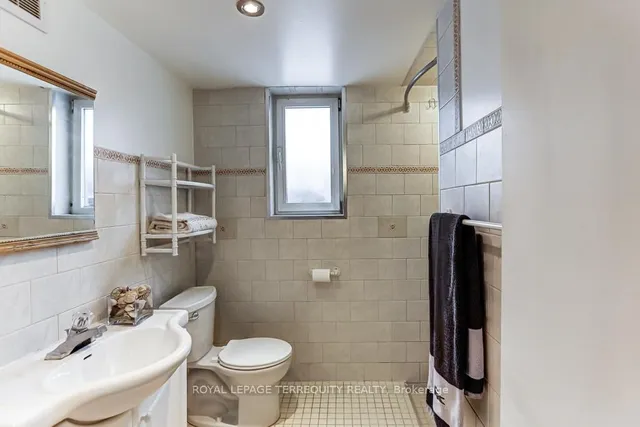 Additional image 20 of 4 Bromton Dr