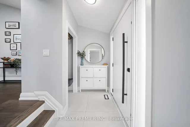 Additional image 3 of 122 Robert Hicks Dr