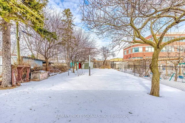 Additional image 36 of 2314 Sheppard Ave