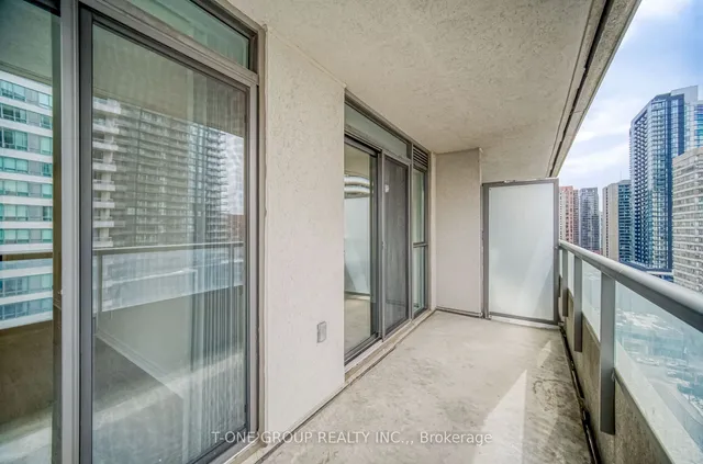 Additional image 21 of 35 Hollywood Ave Unit 1817