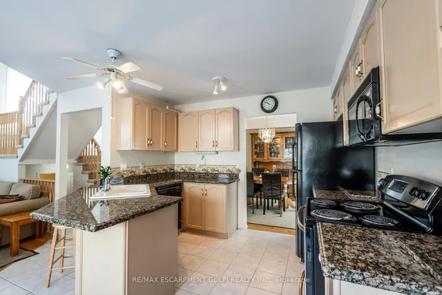 Additional image 15 of 22 BRIDGEPORT Cres