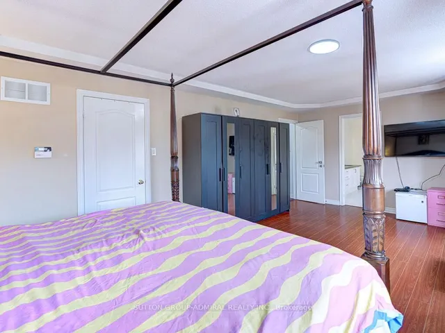 Additional image 31 of 14 Maple Valley St