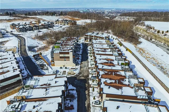 Additional image 40 of 35 Midhurst Hts Unit 26