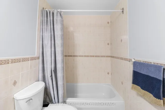 Additional image 17 of 400 Bloor St Unit 100