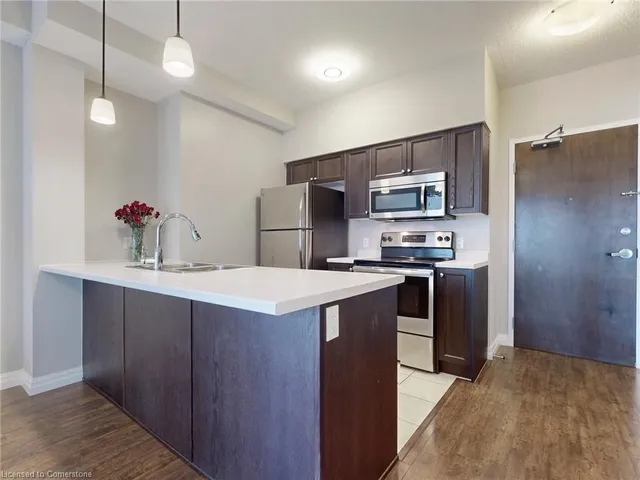 Additional image 18 of 112 King St Unit 606