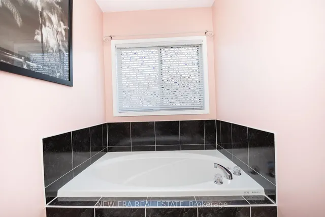 Additional image 23 of 4 Ash Crt