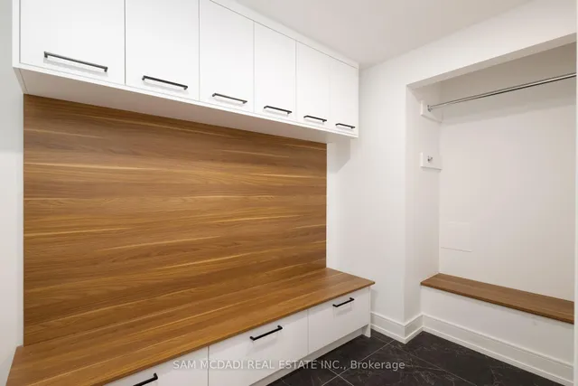 Additional image 17 of 24 Twenty First St