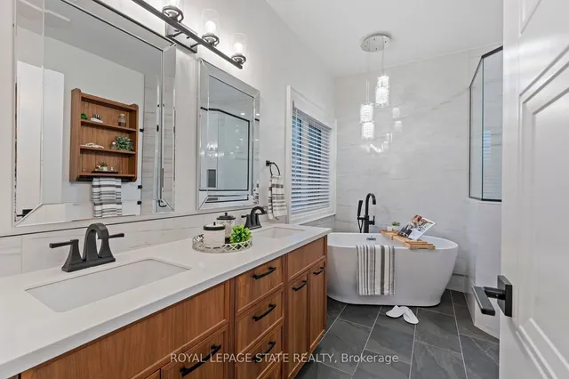 Additional image 19 of 66 Seabreeze Cres