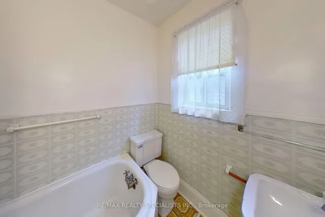 Additional image 16 of 99a Wright Ave