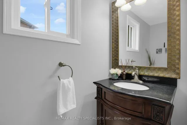 Additional image 19 of 10 Chatelaine Crt