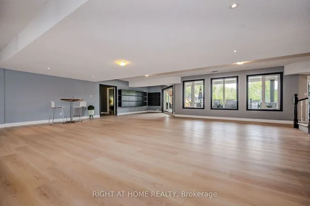 Additional image 25 of 10635 First Line