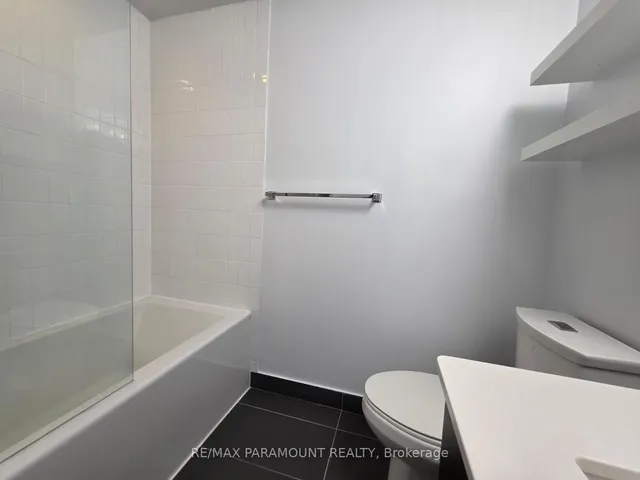 Additional image 19 of 210 Simcoe St Unit 1302