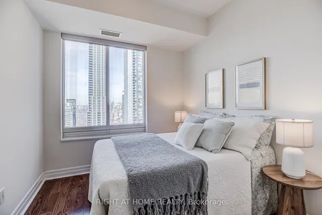 Additional image 23 of 35 Balmuto St Unit 3101