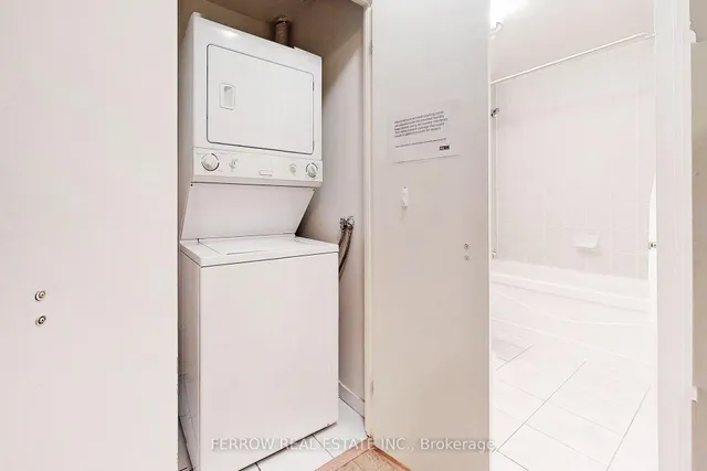 Additional image 19 of 55 Bremner Blvd Unit 1306