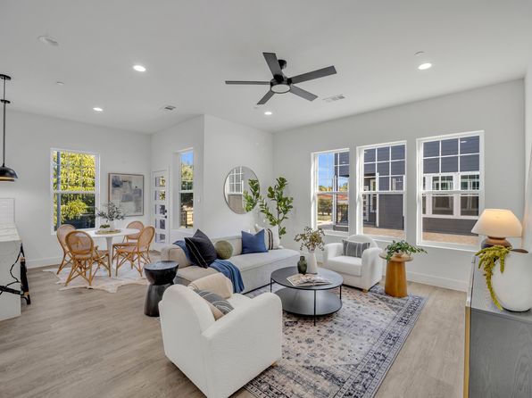 631 N Tyler St #401, Dallas, TX 75208, ,