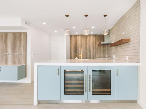 1600 S Bayshore Ln, Miami, FL