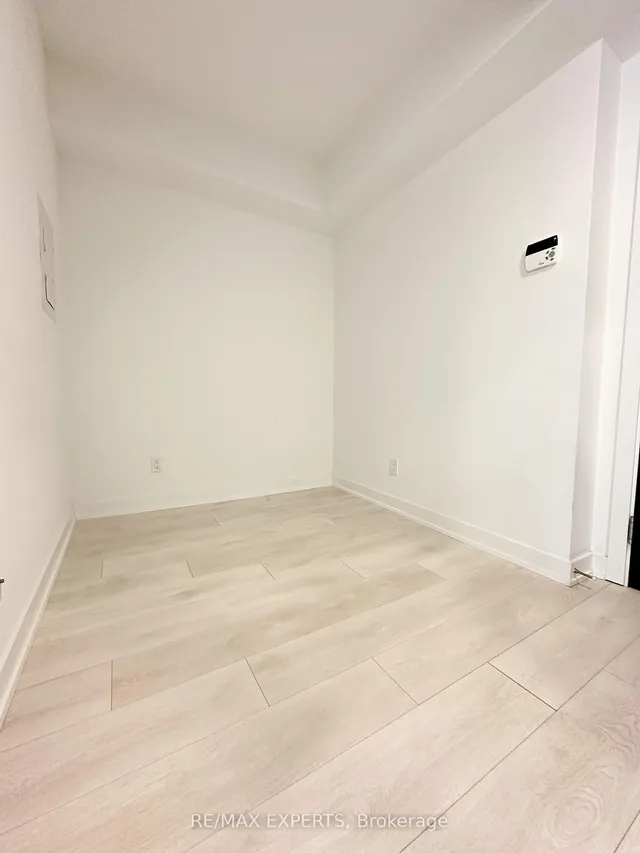 Additional image 7 of 501 Yonge St Unit 1310