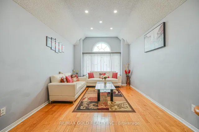 Additional image 20 of 152 Bighorn Cres