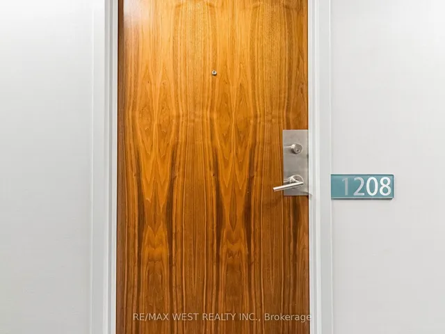 Additional image 8 of 170 Fort York Blvd Unit 1208