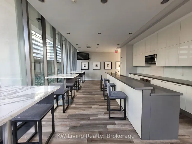 Additional image 11 of 33 Charles St Unit 2412