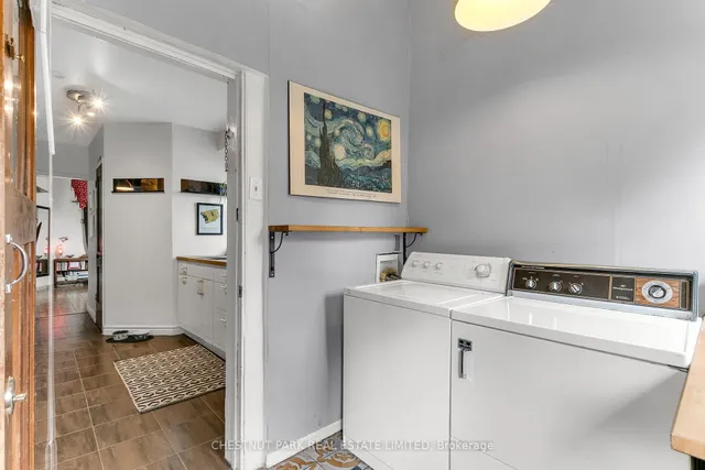 Additional image 16 of 131 Montrose Ave