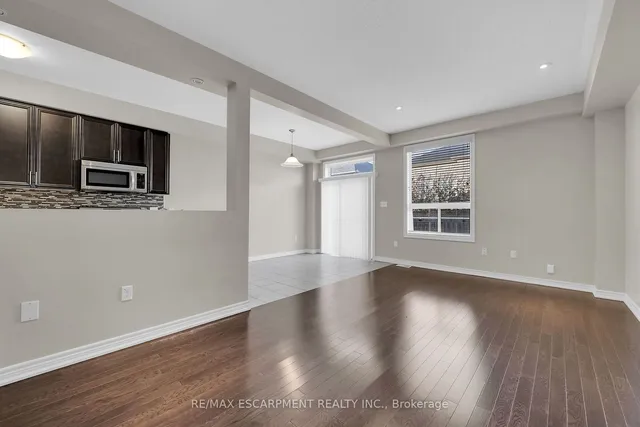 Additional image 17 of 12 Marina Point Cres