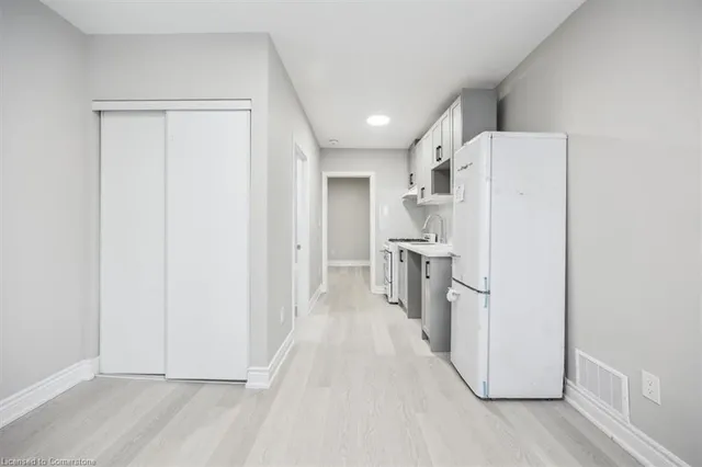 Additional image 5 of 137 West Ave