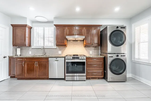 Additional image 12 of 119 King St