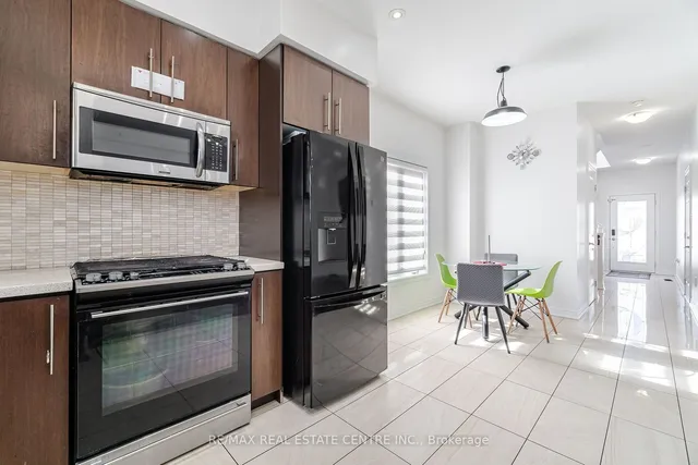 Additional image 6 of 136 Westbank Tr