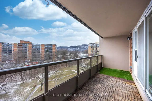 Additional image 18 of 1966 Main St Unit 808